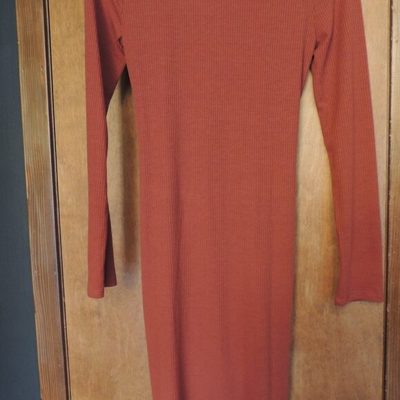 A'GACI Rust Ribbed Long Sleeve Midi Dress – Cutout Back – Size Large - Picture 3 of 8